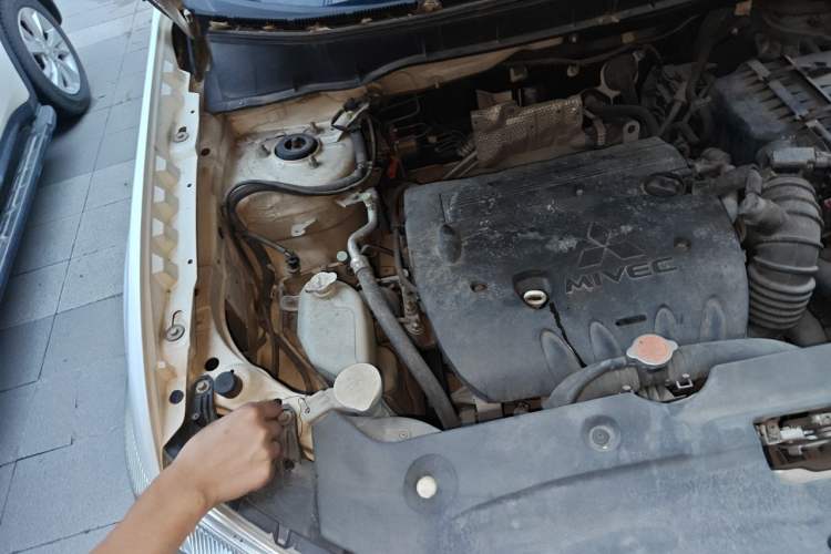 Used Mitsubishi ASX 2013 2.0L Manual Two-Wheel Drive Comfort Edition Engine Bay Right