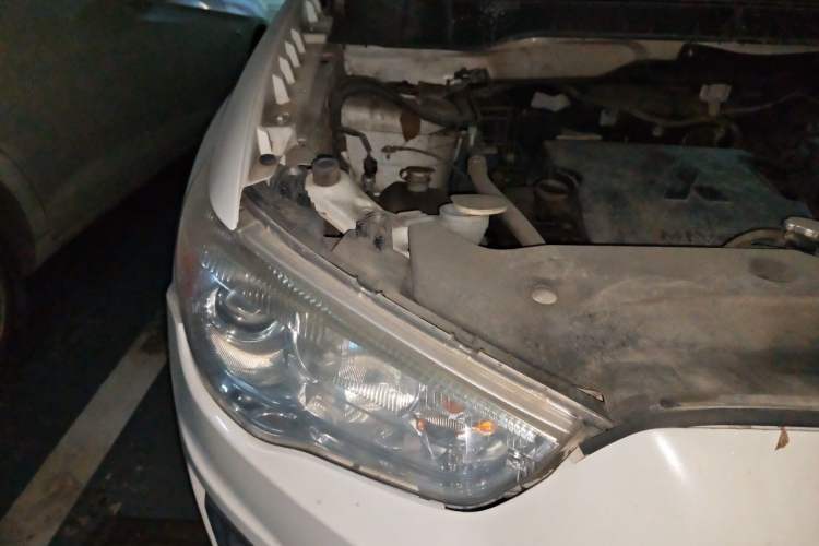 Used Mitsubishi ASX 2013 1.6L Manual Two-Wheel Drive Standard Edition Engine Bay Right