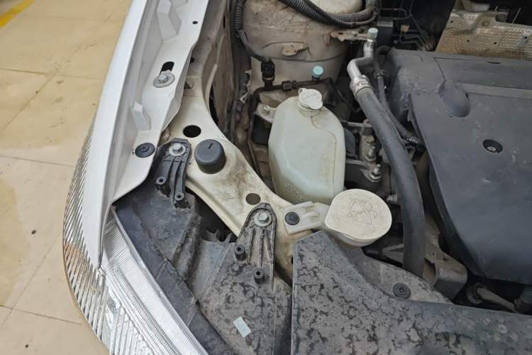 Used Mitsubishi ASX 2013 2.0L Manual Two-Wheel Drive Comfort Edition Engine Bay Right