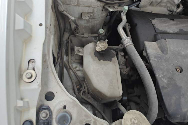 Used Mitsubishi ASX 2013 2.0L CVT Two-Wheel Drive Elite Edition Engine Bay Right