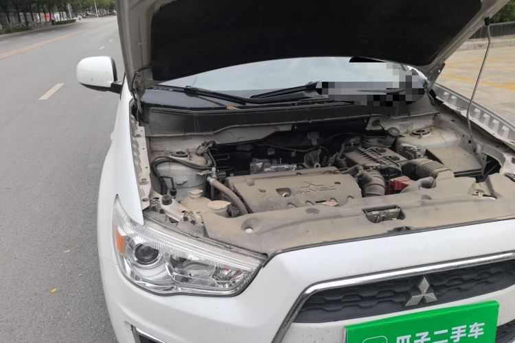 Used Mitsubishi ASX 2013 2.0L CVT Two-Wheel Drive Luxury Edition Engine Bay Right