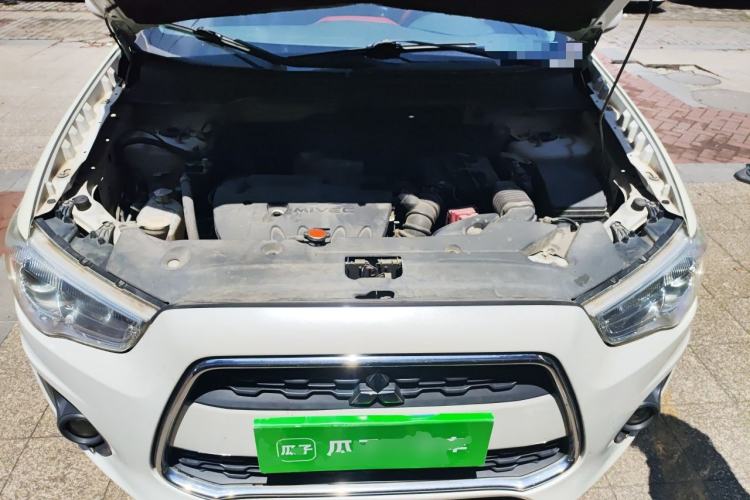 Used Mitsubishi ASX 2013 2.0L CVT Two-Wheel Drive Luxury Edition Engine Bay