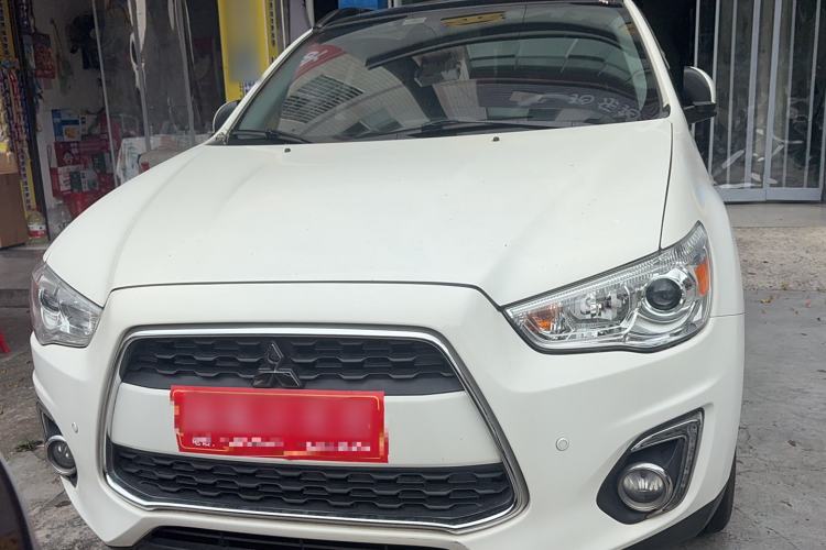 Used Mitsubishi ASX 2013 2.0L CVT Four-Wheel Drive Premium Edition Exterior 1