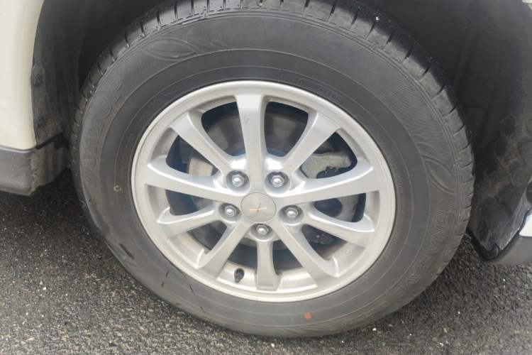 Used Mitsubishi ASX 2013 2.0L CVT Two-Wheel Drive Elite Edition Exterior 1
