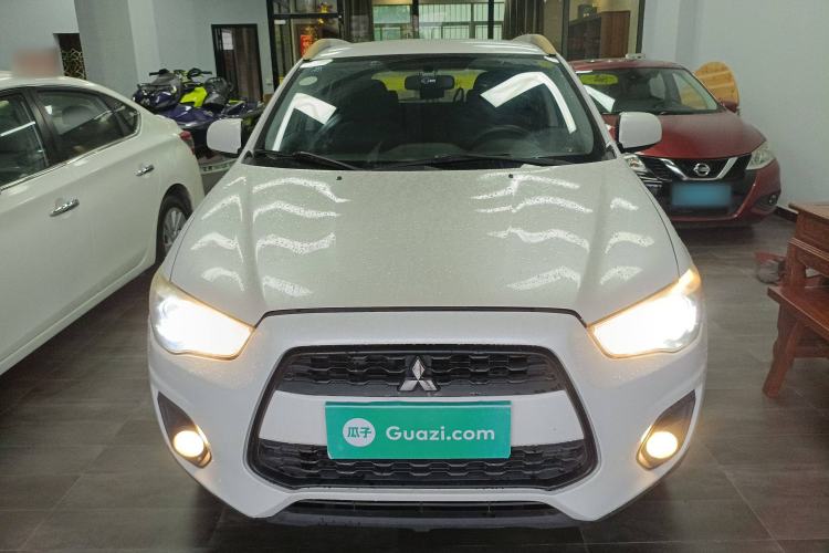 Used Mitsubishi ASX 2013 2.0L CVT Two-Wheel Drive Elite Edition Exterior 1