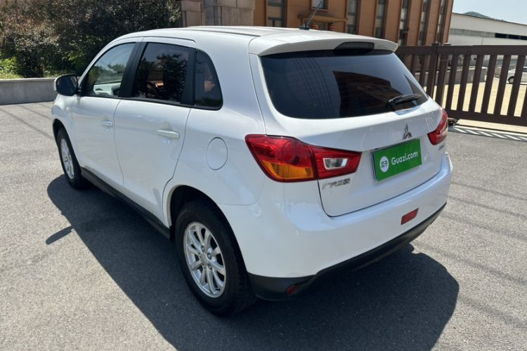 Used Mitsubishi ASX 2013 2.0L CVT Two-Wheel Drive Elite Edition Exterior 10