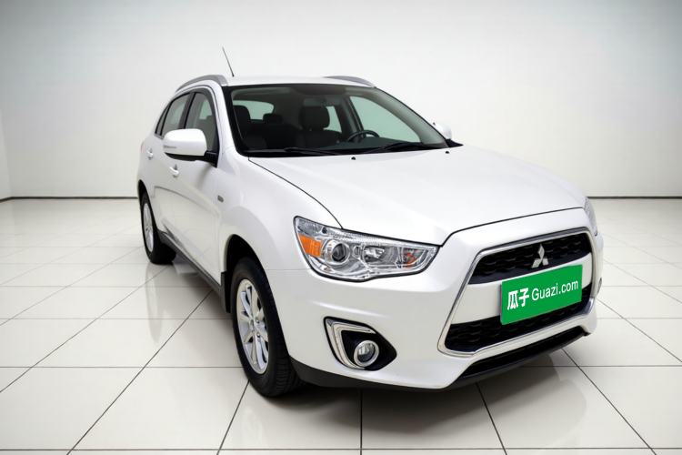 Used Mitsubishi ASX 2013 2.0L CVT Two-Wheel Drive Luxury Edition Exterior 2