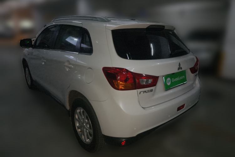Used Mitsubishi ASX 2013 2.0L CVT Two-Wheel Drive Elite Edition Exterior 3