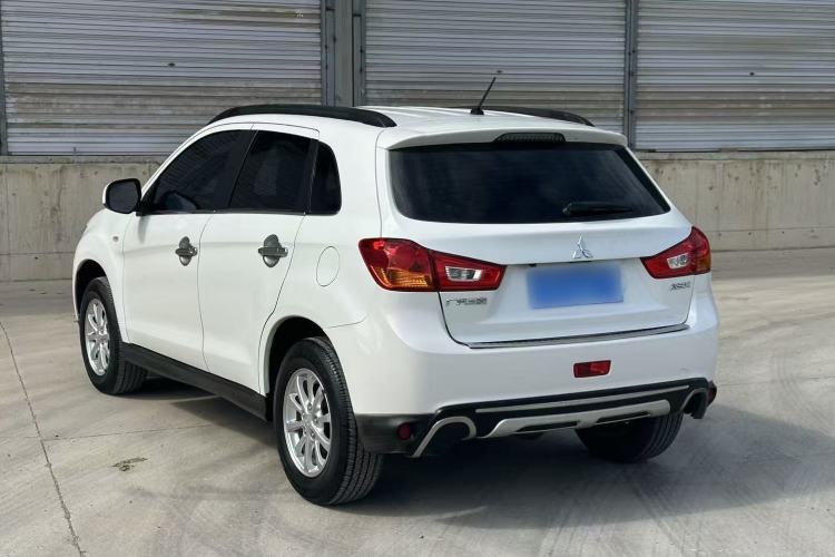 Used Mitsubishi ASX 2013 2.0L CVT Two-Wheel Drive Elite Edition Exterior 3