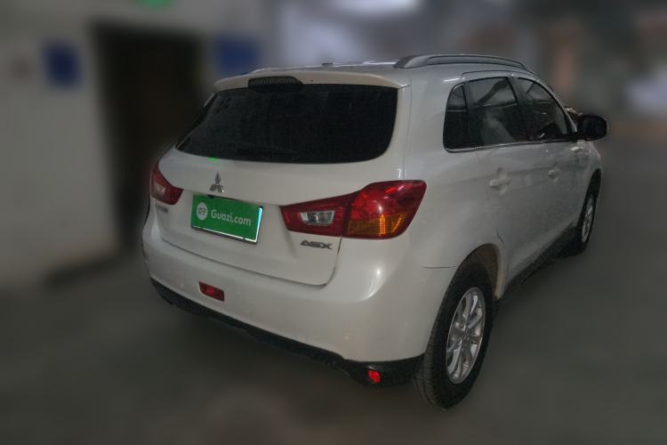 Used Mitsubishi ASX 2013 2.0L CVT Two-Wheel Drive Elite Edition Exterior 5