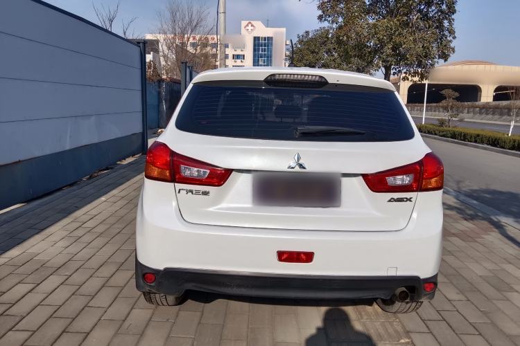 Used Mitsubishi ASX 2013 2.0L CVT Two-Wheel Drive Elite Edition Exterior 6
