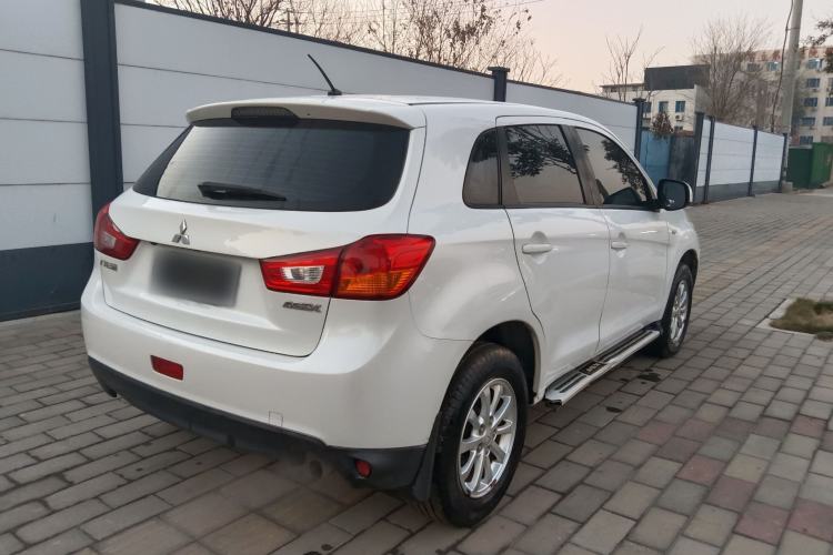 Used Mitsubishi ASX 2013 2.0L CVT Two-Wheel Drive Elite Edition Exterior 7