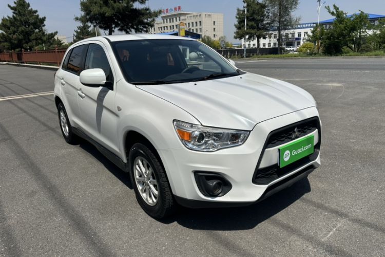 Used Mitsubishi ASX 2013 2.0L CVT Two-Wheel Drive Elite Edition Exterior 7