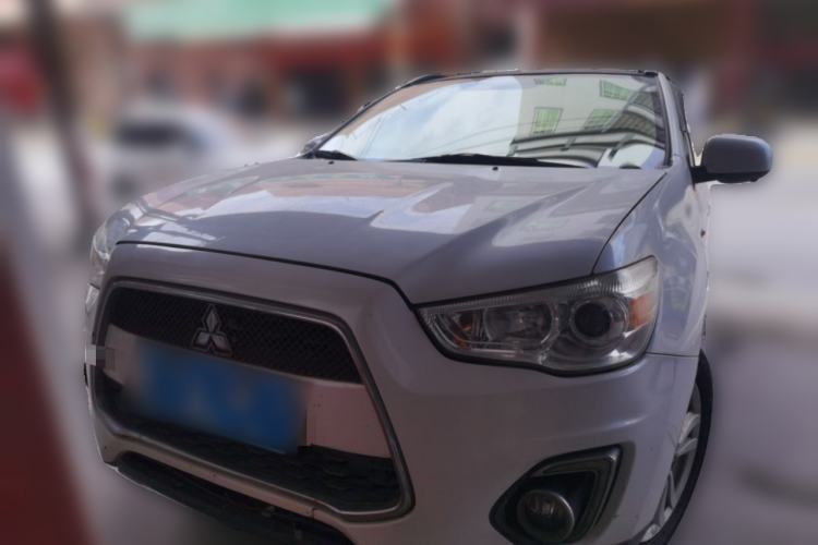 Used Mitsubishi ASX 2013 2.0L CVT Four-Wheel Drive Premium Edition Front