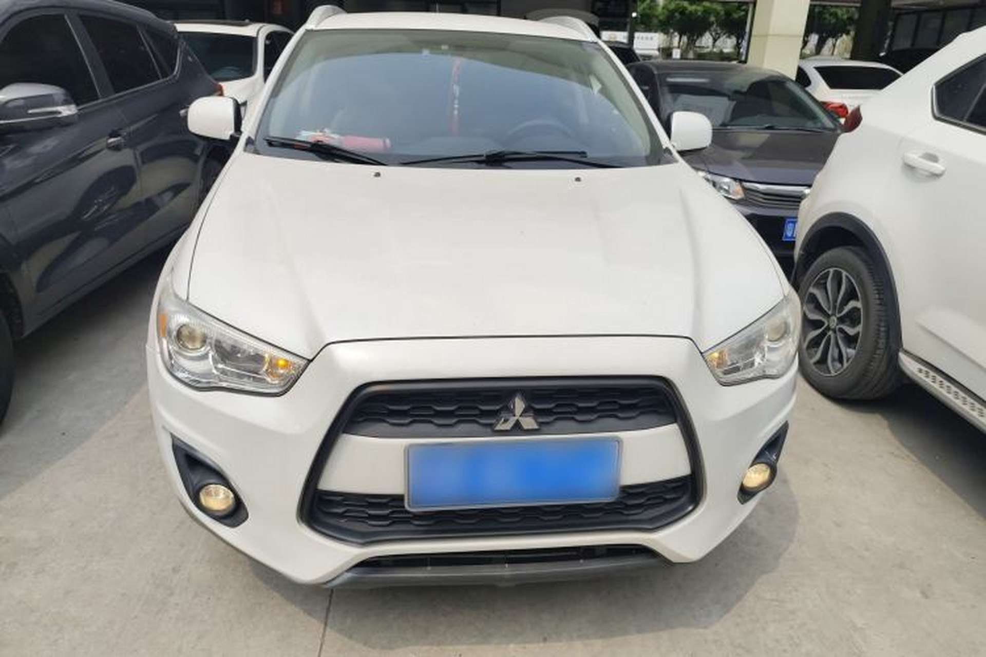 Used Mitsubishi ASX 2013 2.0L CVT Two-Wheel Drive Elite Edition Front