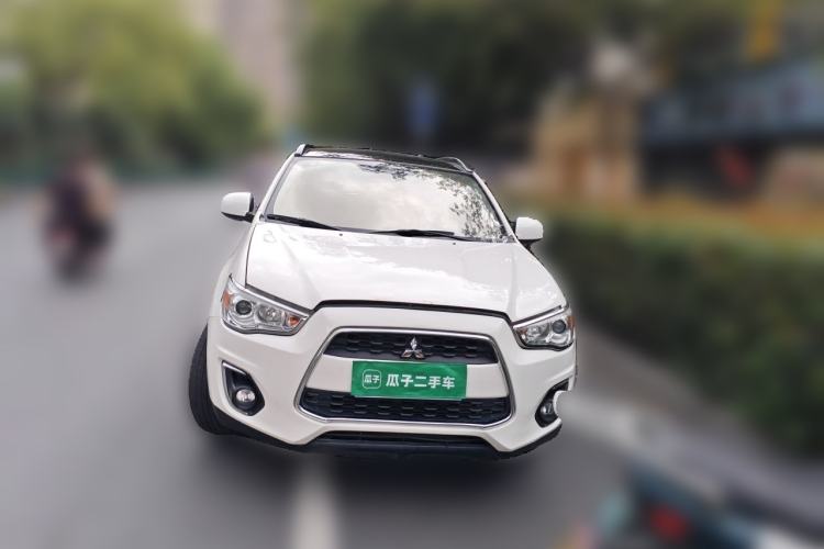 Used Mitsubishi ASX 2013 2.0L CVT Four-Wheel Drive Premium Edition Front