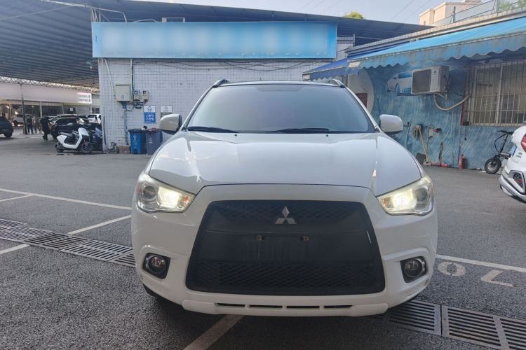 Used Mitsubishi ASX 2013 2.0L CVT Four-Wheel Drive Premium Edition Front
