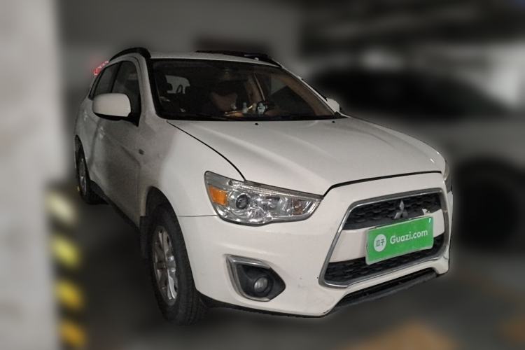 Used Mitsubishi ASX 2013 1.6L Manual Two-Wheel Drive Standard Edition Front Right 45 Deg