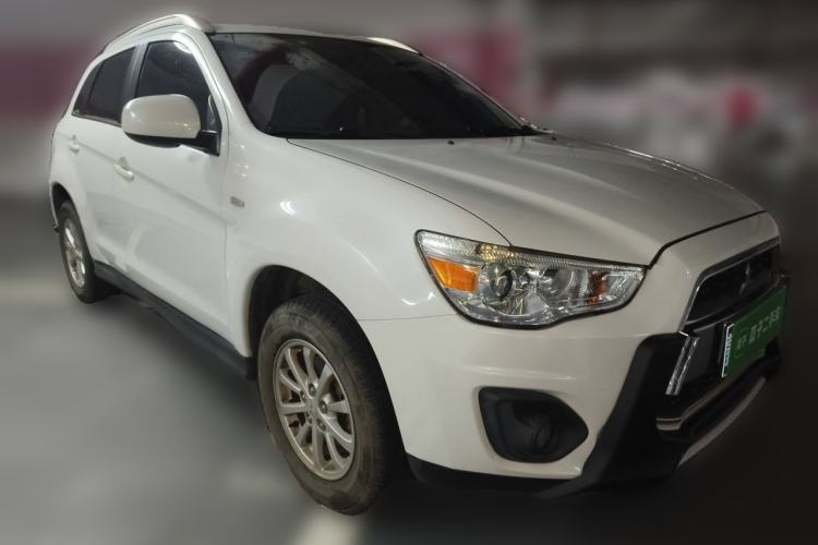 Used Mitsubishi ASX 2013 1.6L Manual Two-Wheel Drive Standard Edition Front Right 45 Deg