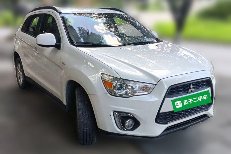 Used Mitsubishi ASX 2013 1.6L Manual Two-Wheel Drive Standard Edition Front Right 45 Deg