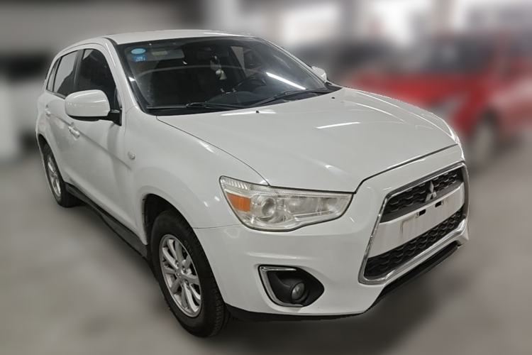 Used Mitsubishi ASX 2013 2.0L CVT Two-Wheel Drive Luxury Edition Front Right 45 Deg