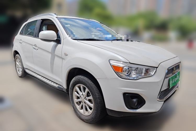 Used Mitsubishi ASX 2013 1.6L Manual Two-Wheel Drive Standard Edition Front Right 45 Deg