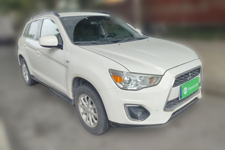 Used Mitsubishi ASX 2013 2.0L CVT Two-Wheel Drive Luxury Edition Front Right 45 Deg
