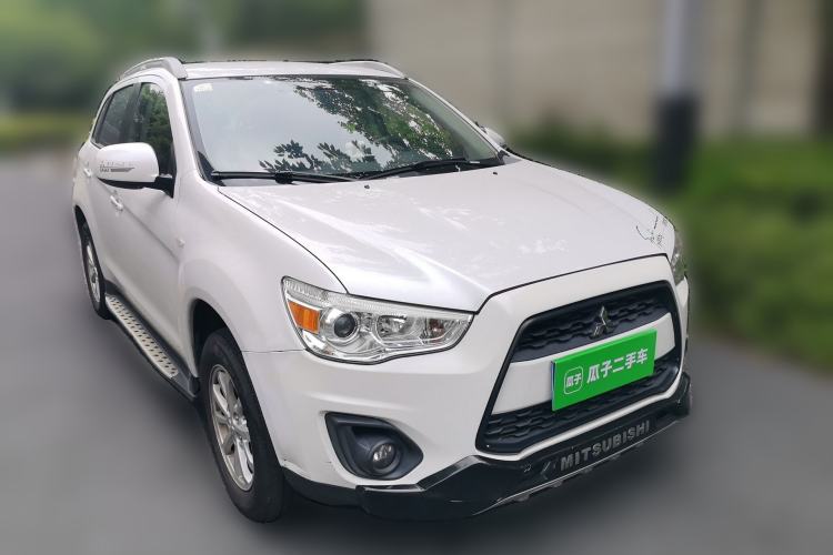 Used Mitsubishi ASX 2013 1.6L Manual Two-Wheel Drive Standard Edition Front Right 45 Deg