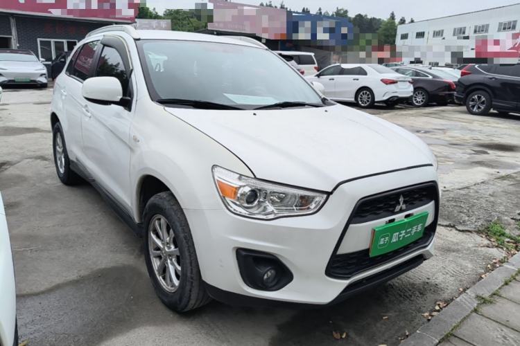 Used Mitsubishi ASX 2013 2.0L CVT Two-Wheel Drive Elite Edition Front Right 45 Deg