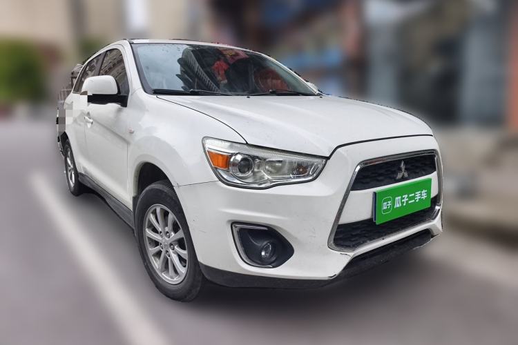 Used Mitsubishi ASX 2013 2.0L CVT Two-Wheel Drive Luxury Edition Front Right 45 Deg