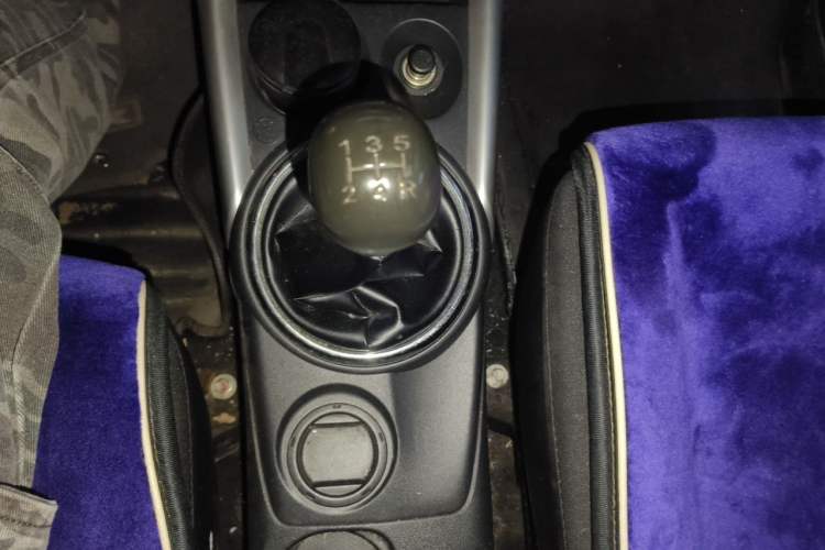 Used Mitsubishi ASX 2013 1.6L Manual Two-Wheel Drive Standard Edition Gear Lever