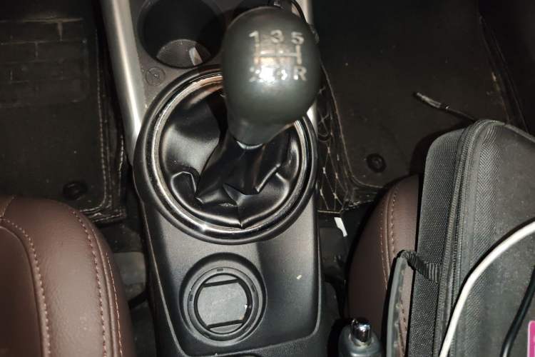 Used Mitsubishi ASX 2013 2.0L Manual Two-Wheel Drive Comfort Edition Gear Lever