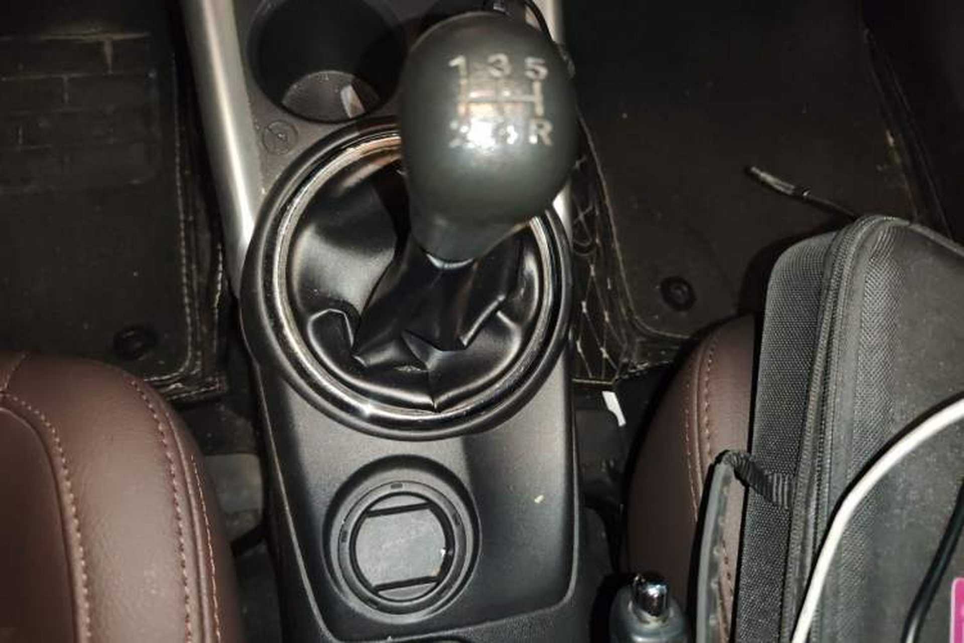 Used Mitsubishi ASX 2013 2.0L Manual Two-Wheel Drive Comfort Edition Gear Lever