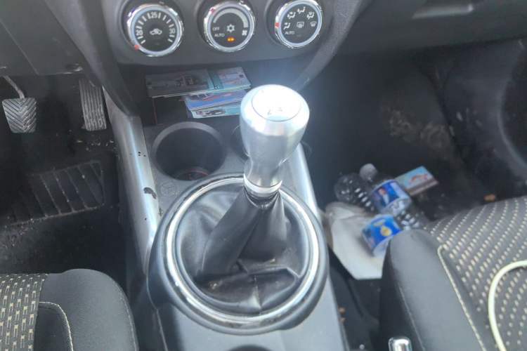 Used Mitsubishi ASX 2013 2.0L Manual Two-Wheel Drive Comfort Edition Gear Lever