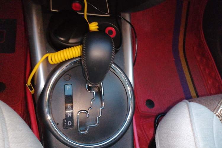 Used Mitsubishi ASX 2013 2.0L CVT Two-Wheel Drive Elite Edition Gear Lever