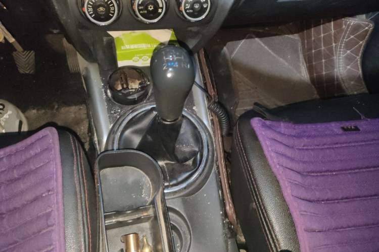 Used Mitsubishi ASX 2013 2.0L Manual Two-Wheel Drive Comfort Edition Gear Lever