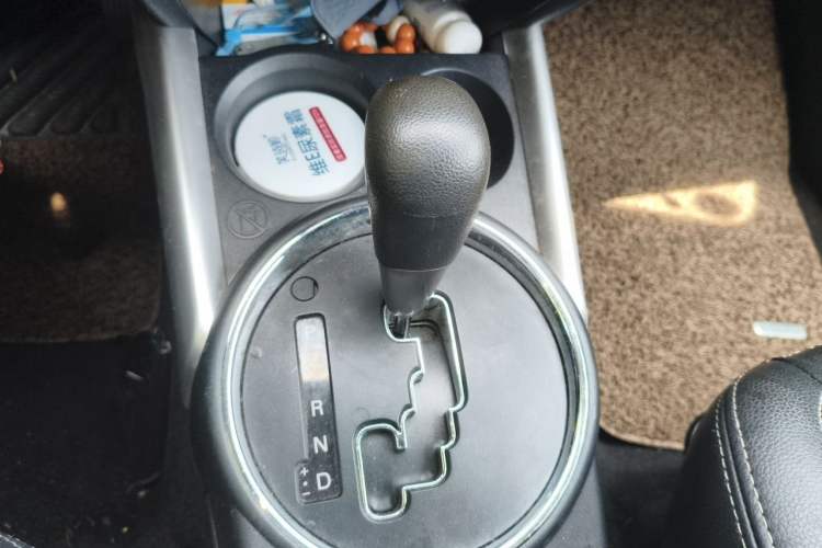 Used Mitsubishi ASX 2013 2.0L CVT Two-Wheel Drive Elite Edition Gear Lever
