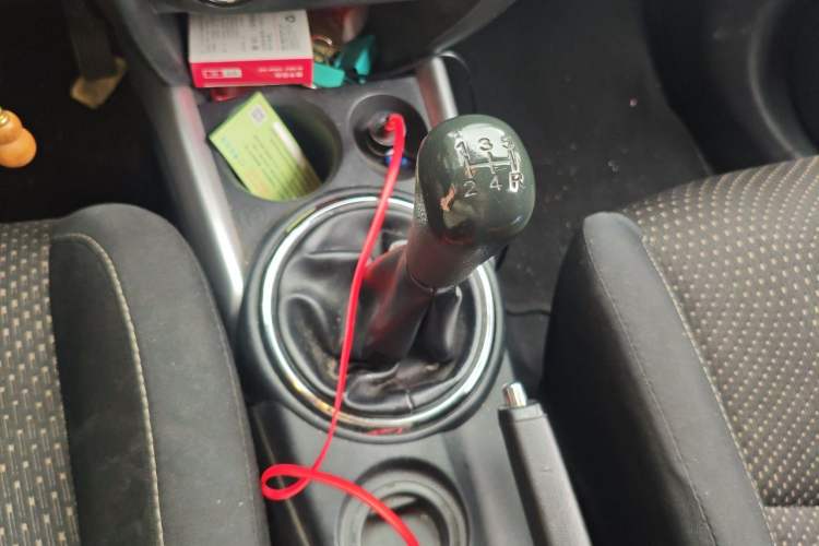 Used Mitsubishi ASX 2013 1.6L Manual Two-Wheel Drive Standard Edition Gear Lever