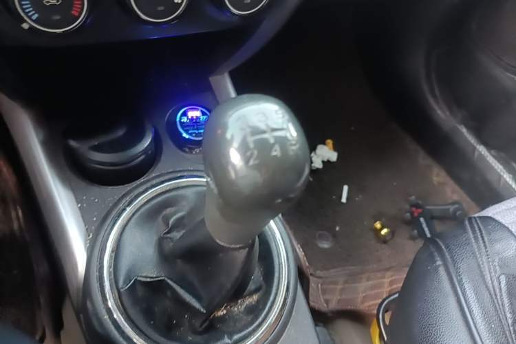 Used Mitsubishi ASX 2013 1.6L Manual Two-Wheel Drive Standard Edition Gear Lever