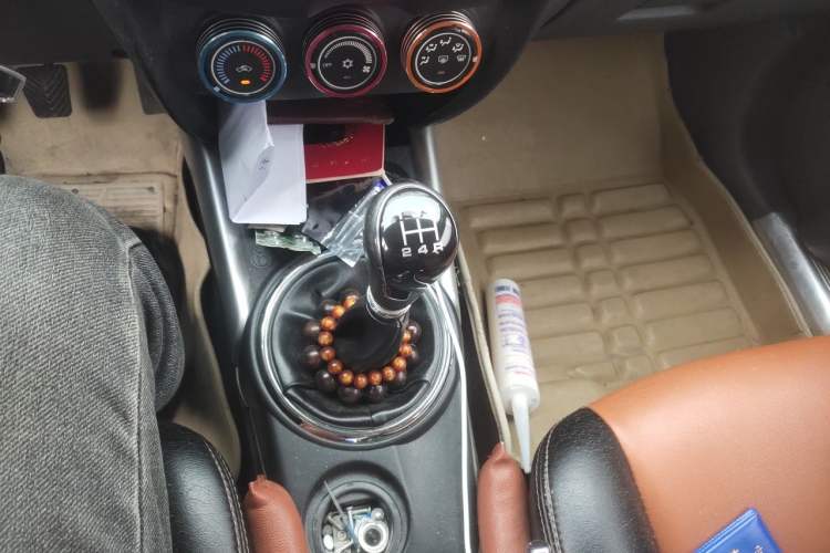 Used Mitsubishi ASX 2013 1.6L Manual Two-Wheel Drive Standard Edition Gear Lever