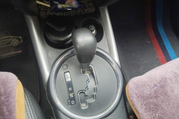 Used Mitsubishi ASX 2013 2.0L CVT Two-Wheel Drive Elite Edition Gear Lever