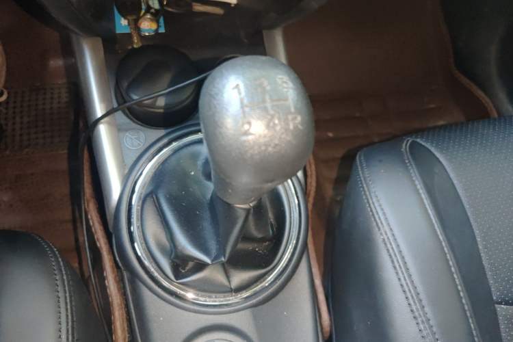 Used Mitsubishi ASX 2013 2.0L Manual Two-Wheel Drive Comfort Edition Gear Lever