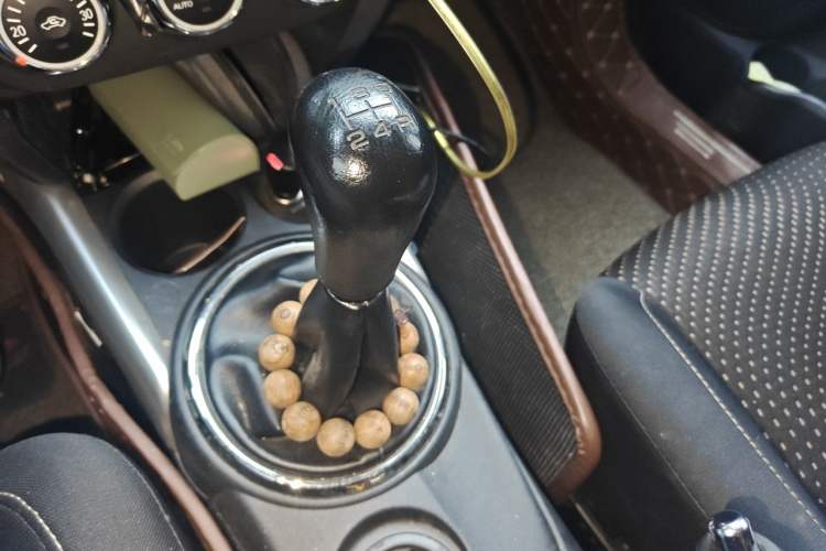 Used Mitsubishi ASX 2013 2.0L Manual Two-Wheel Drive Comfort Edition Gear Lever