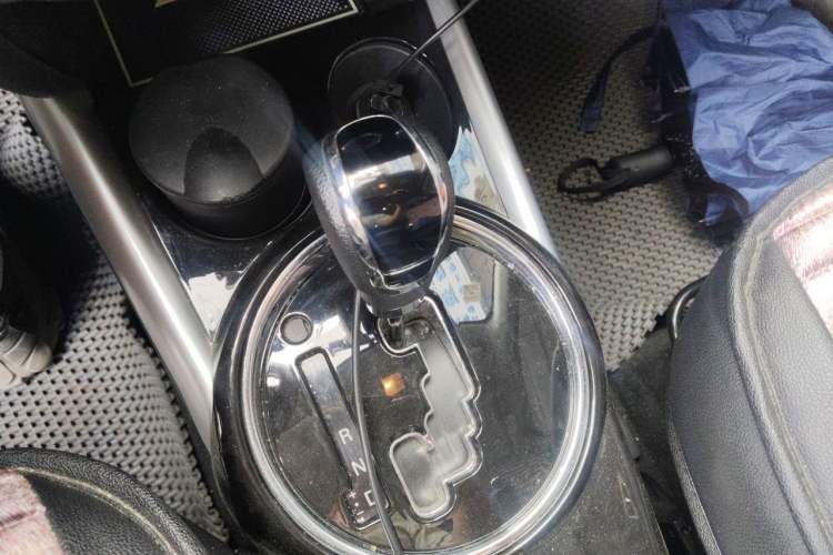 Used Mitsubishi ASX 2013 2.0L CVT Two-Wheel Drive Elite Edition Gear Lever