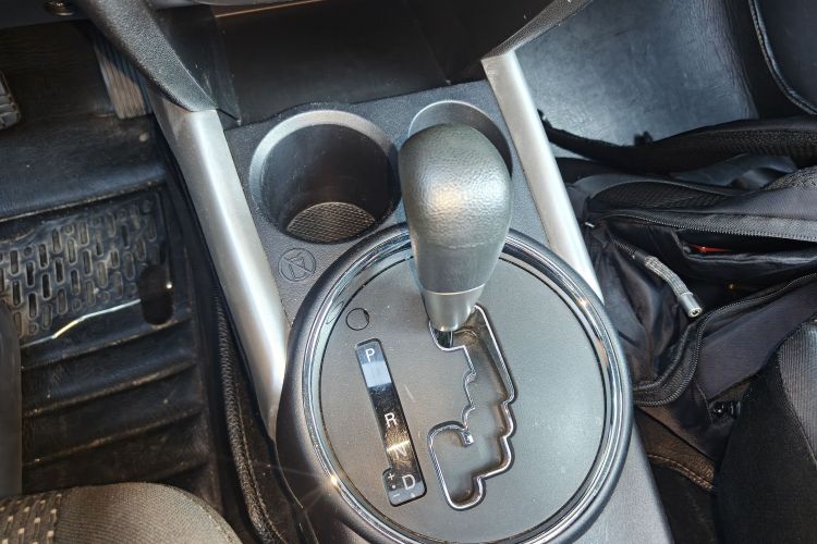 Used Mitsubishi ASX 2013 2.0L CVT Four-Wheel Drive Premium Edition Gear Lever