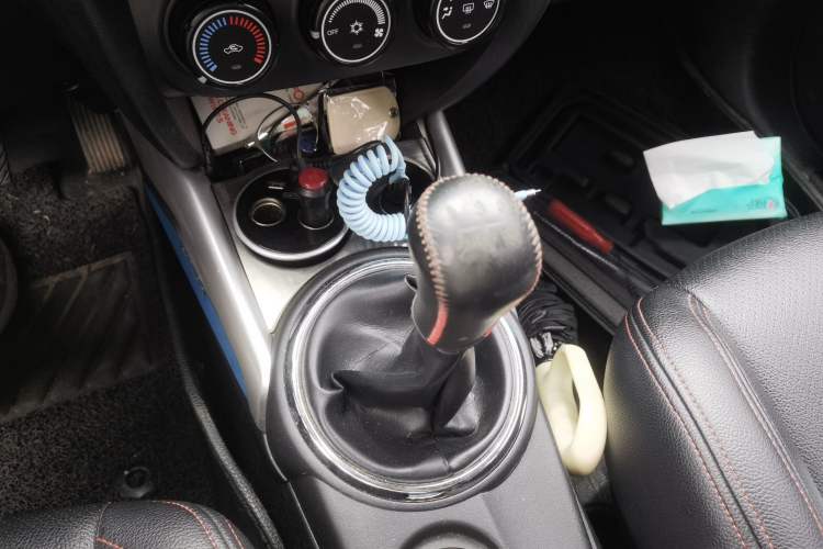 Used Mitsubishi ASX 2013 1.6L Manual Two-Wheel Drive Standard Edition Gear Lever