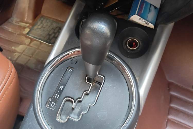 Used Mitsubishi ASX 2013 2.0L CVT Two-Wheel Drive Elite Edition Gear Lever