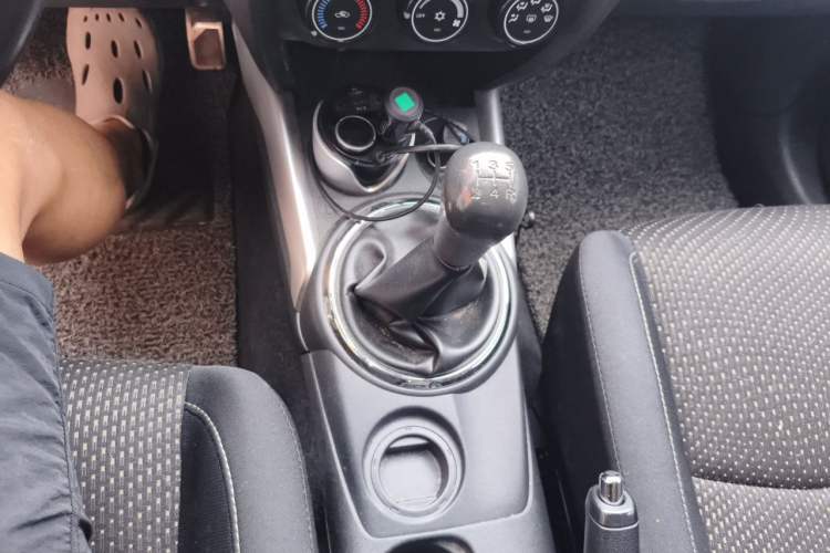 Used Mitsubishi ASX 2013 1.6L Manual Two-Wheel Drive Standard Edition Gear Lever