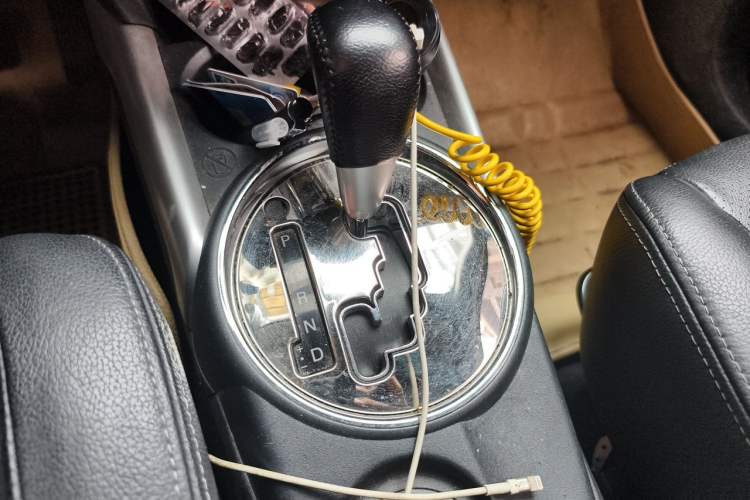 Used Mitsubishi ASX 2013 2.0L CVT Two-Wheel Drive Luxury Edition Gear Lever