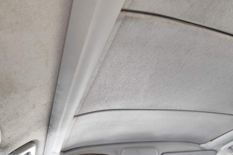 Used Mitsubishi ASX 2013 2.0L CVT 4x4 Flagship Edition Headliner